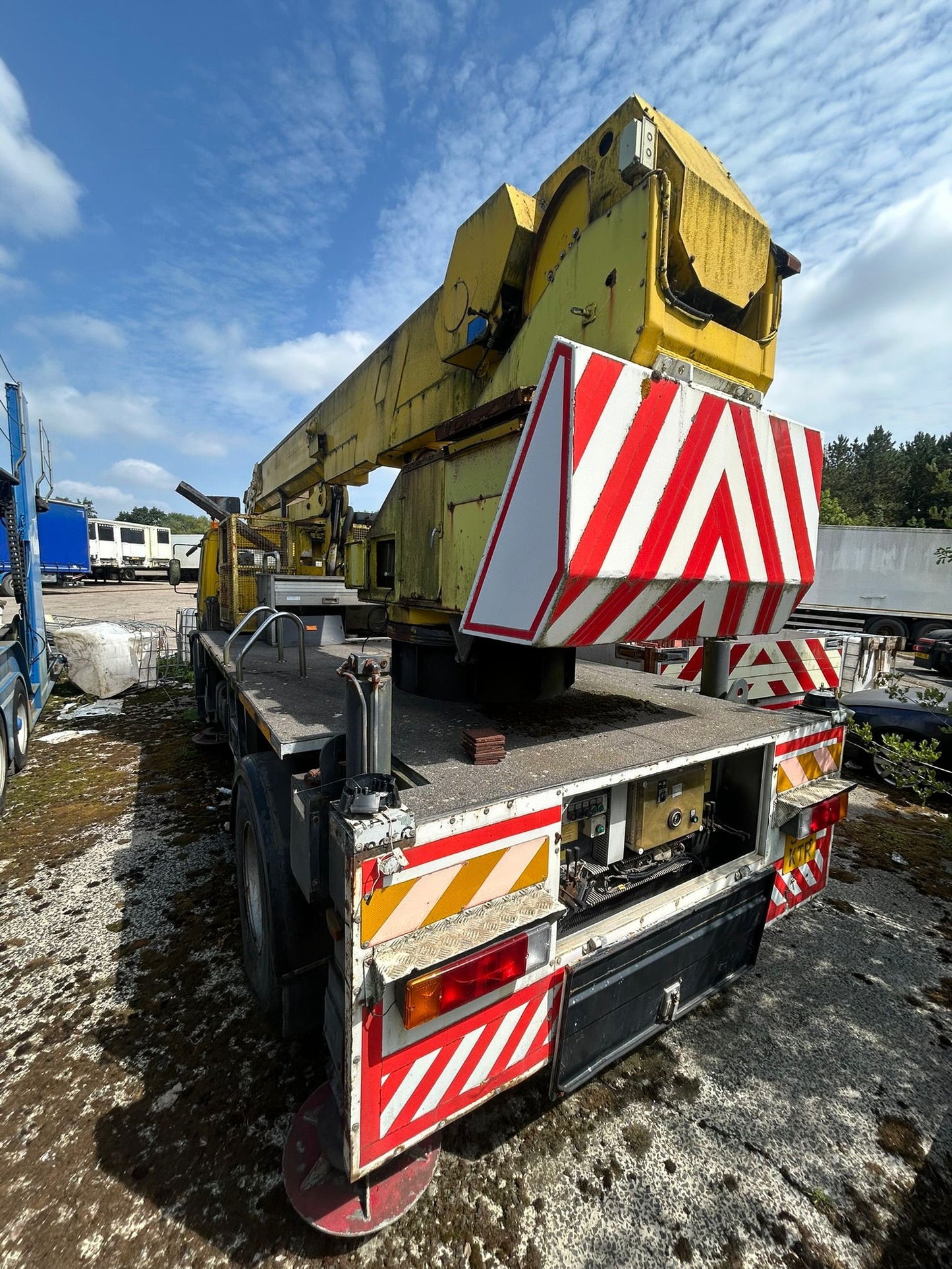 Volvo Fl 617 Crane Truck for sale
