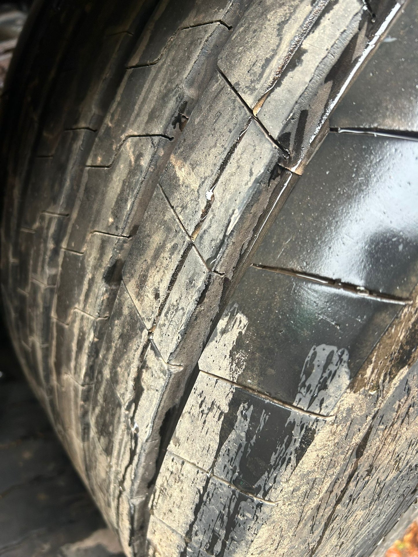 Bpw Drum 445/45/R19.5 Complete Axles With Tyres ON