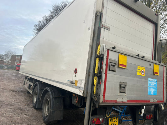 Motracron Fridge Trailer Tendem Steering Axle Shuter Dors