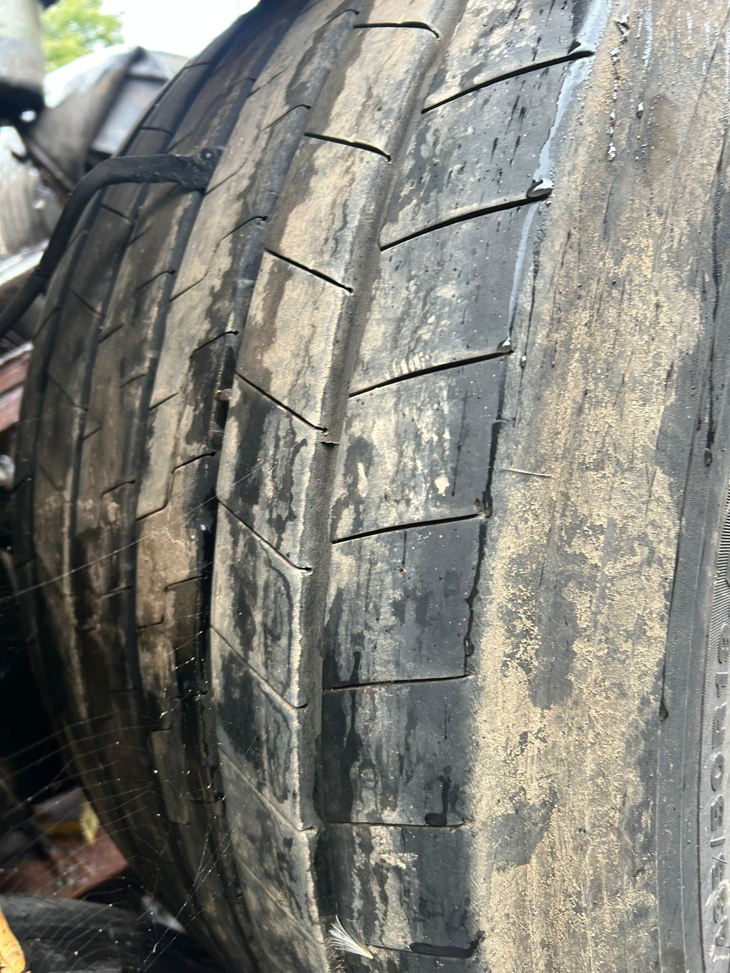 Bpw Drum 445/45/R19.5 Complete Axles With Tyres ON
