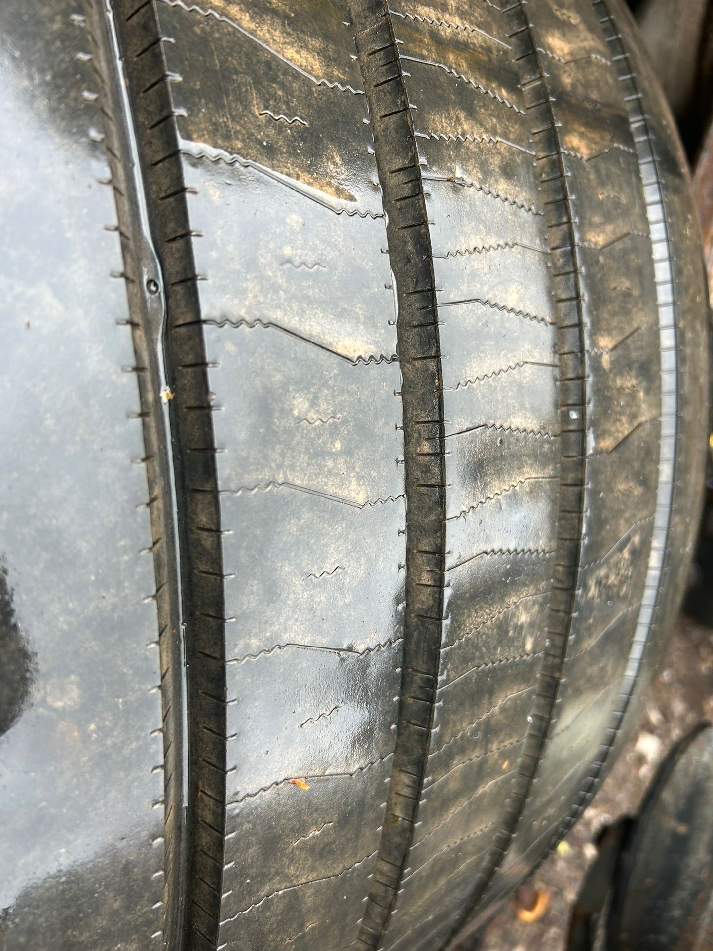 Bpw Drum 445/45/R19.5 Complete Axles With Tyres ON