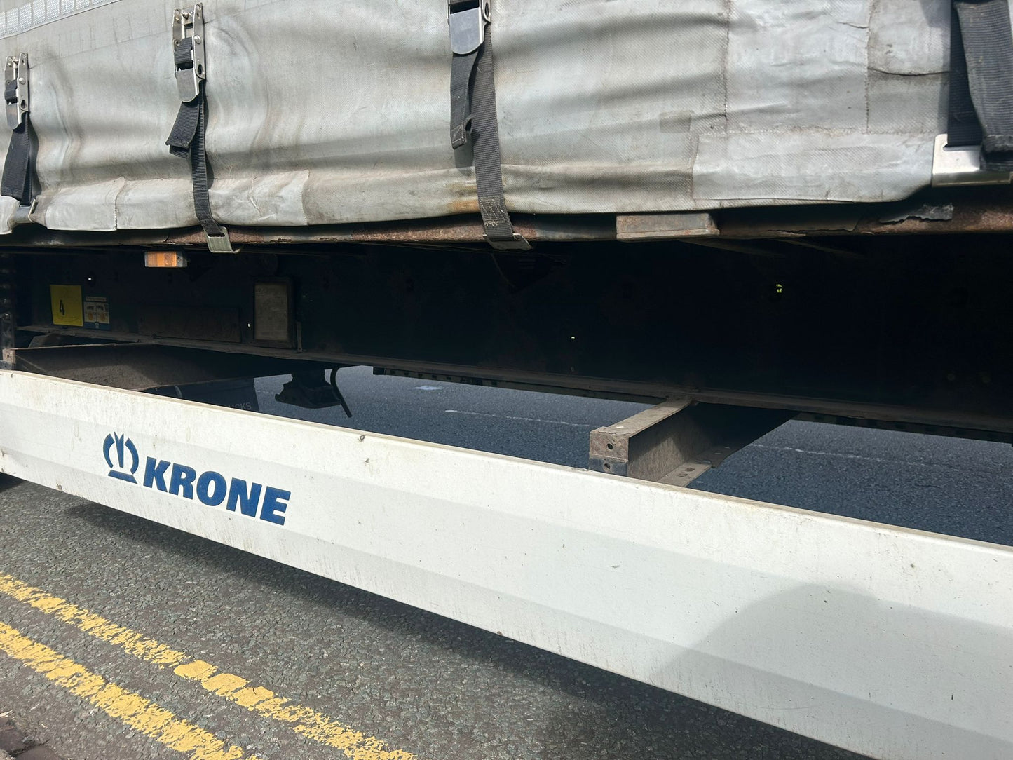 Krone Euroliner MEGA Curtainsider Trailer 2012 Saf Disc Axles Can Cut In Flat