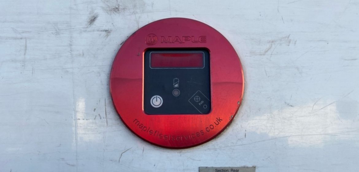 2017 Motracron Fridge Trailer Tendem Steering Axle Shuter Dors