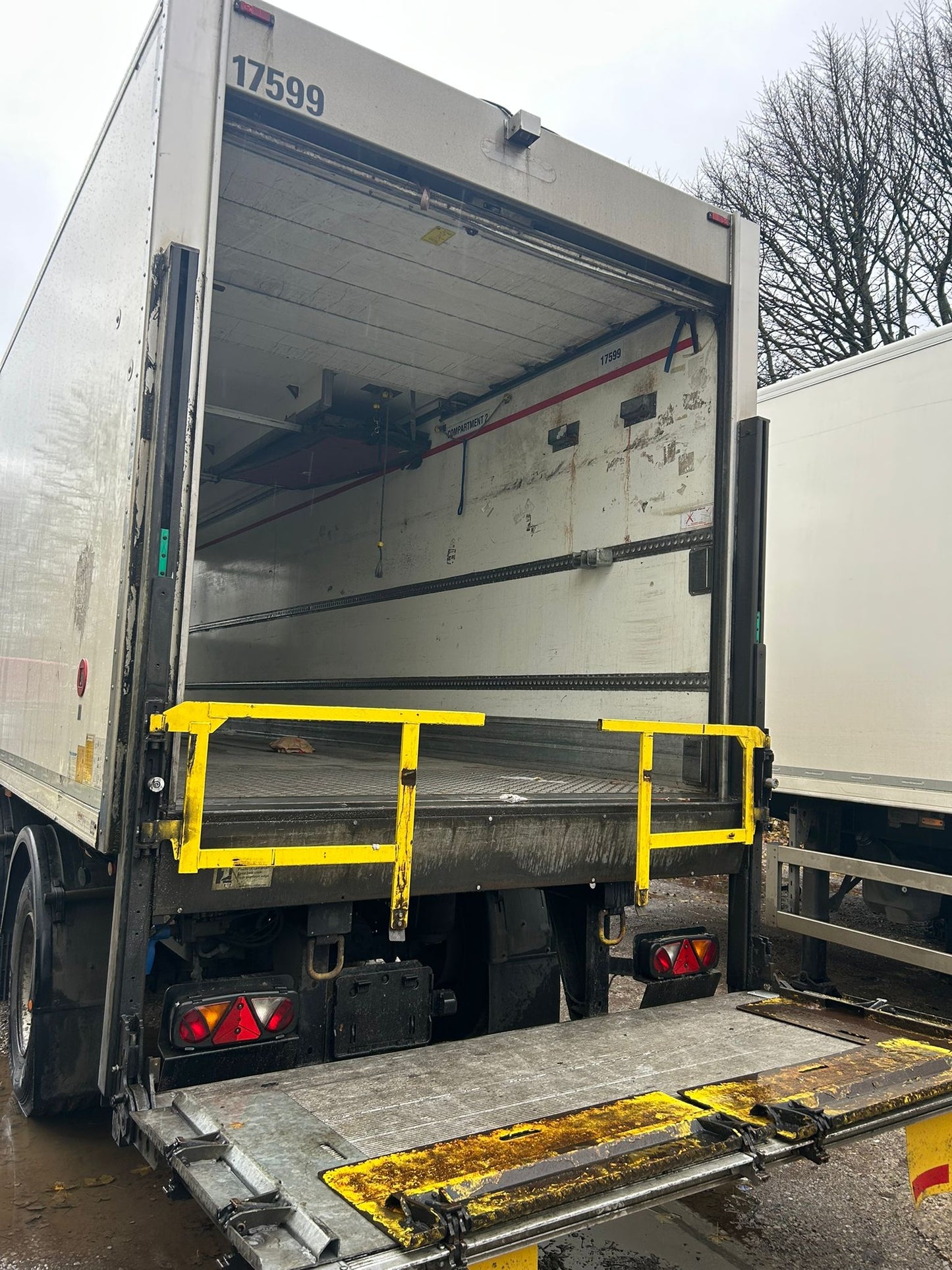 Montracron Box Trailer Tendem Rear Steering Axle 2017