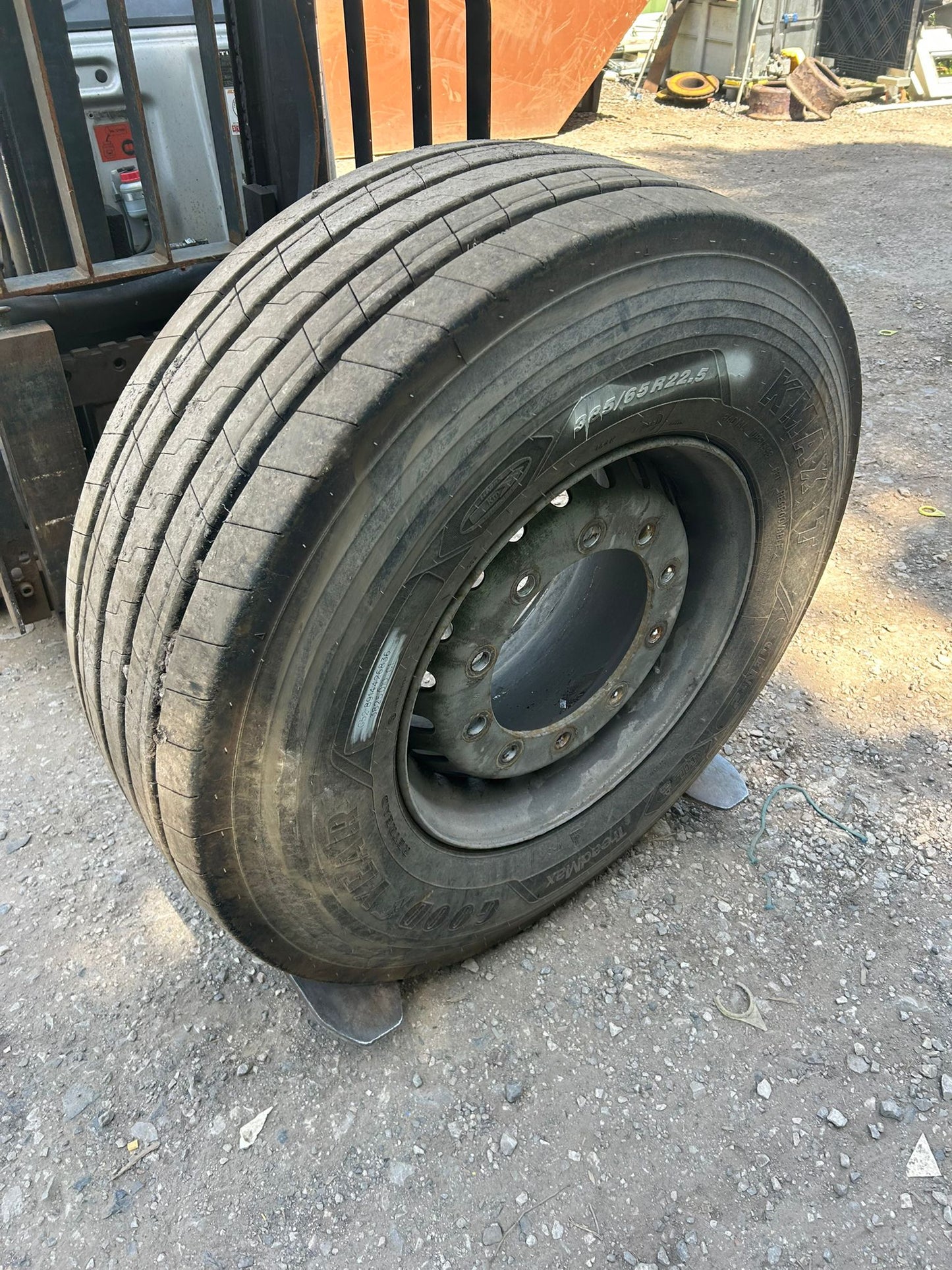 Good Year K-Max Super Single Tyres On Rims