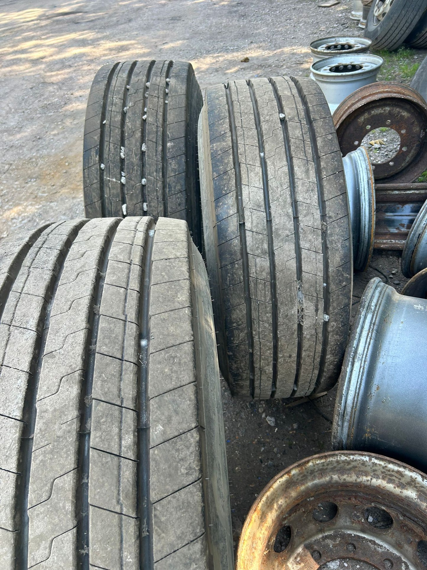 Good Year K-Max Super Single Tyres On Rims