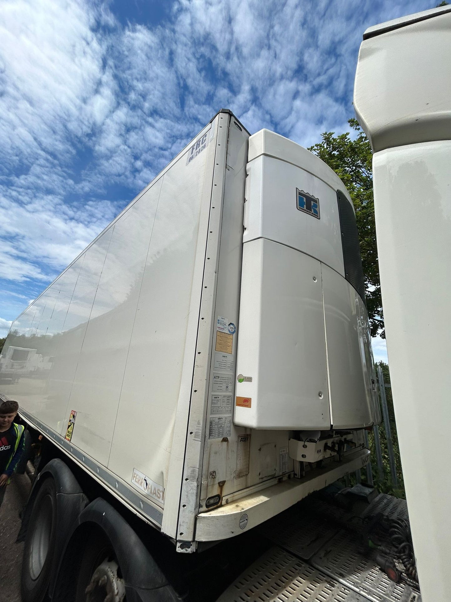 Schmitz Cargobull 2017 Fridge Trailer Thermo King Slxi Spectrum