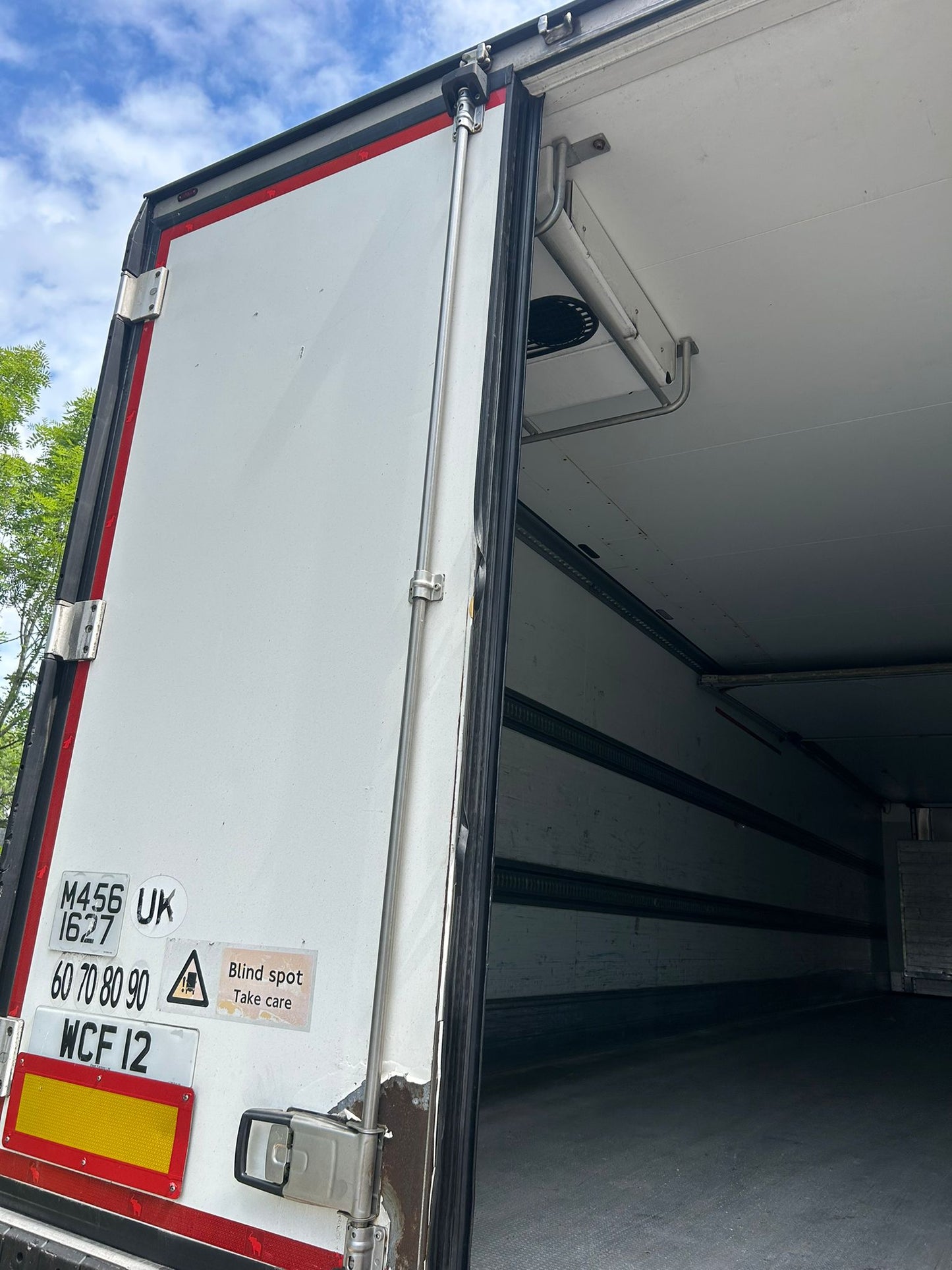 Schmitz Cargobull 2017 Fridge Trailer Thermo King Slxi Spectrum