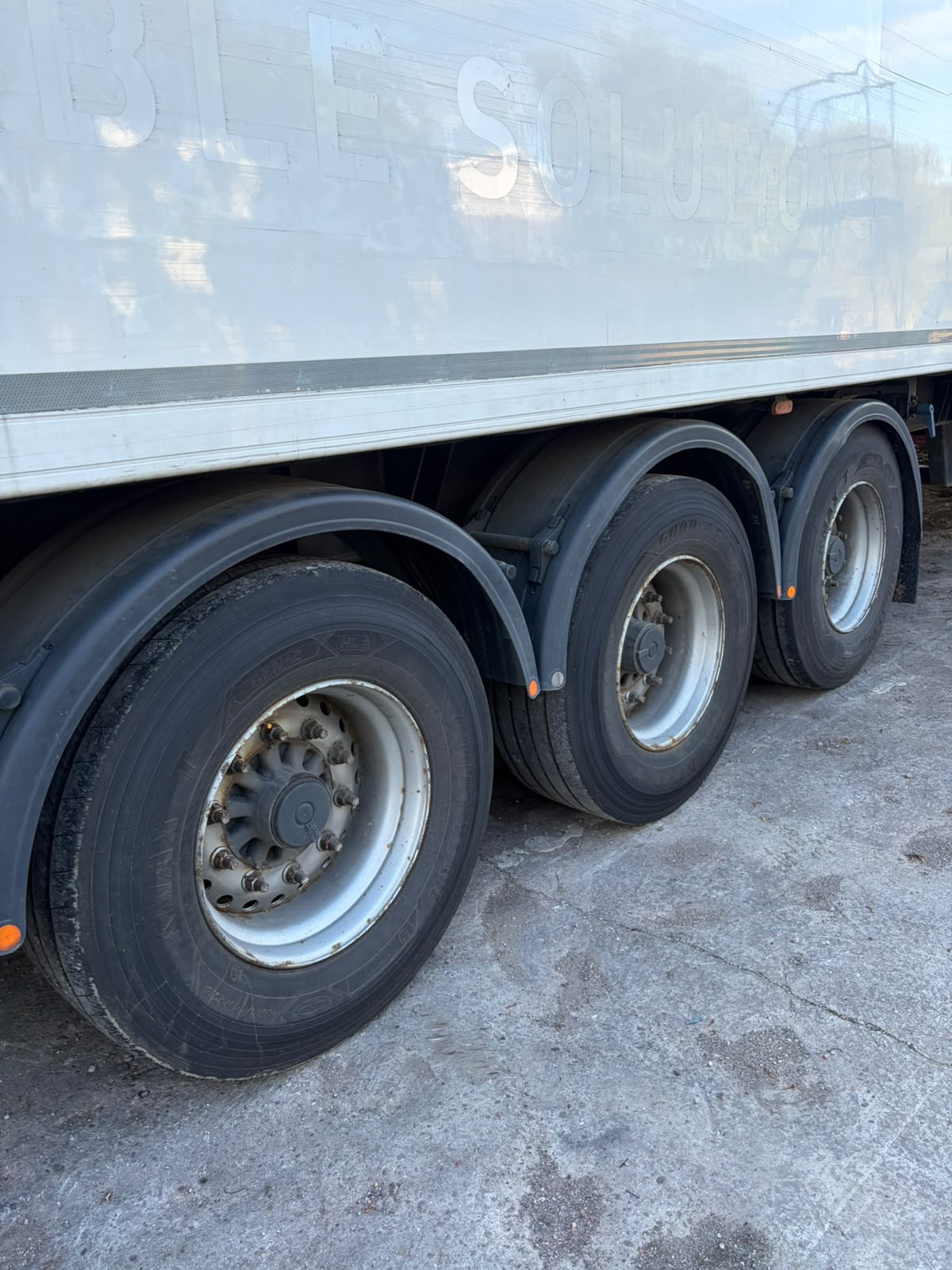 Montracron Box Trailer 2014