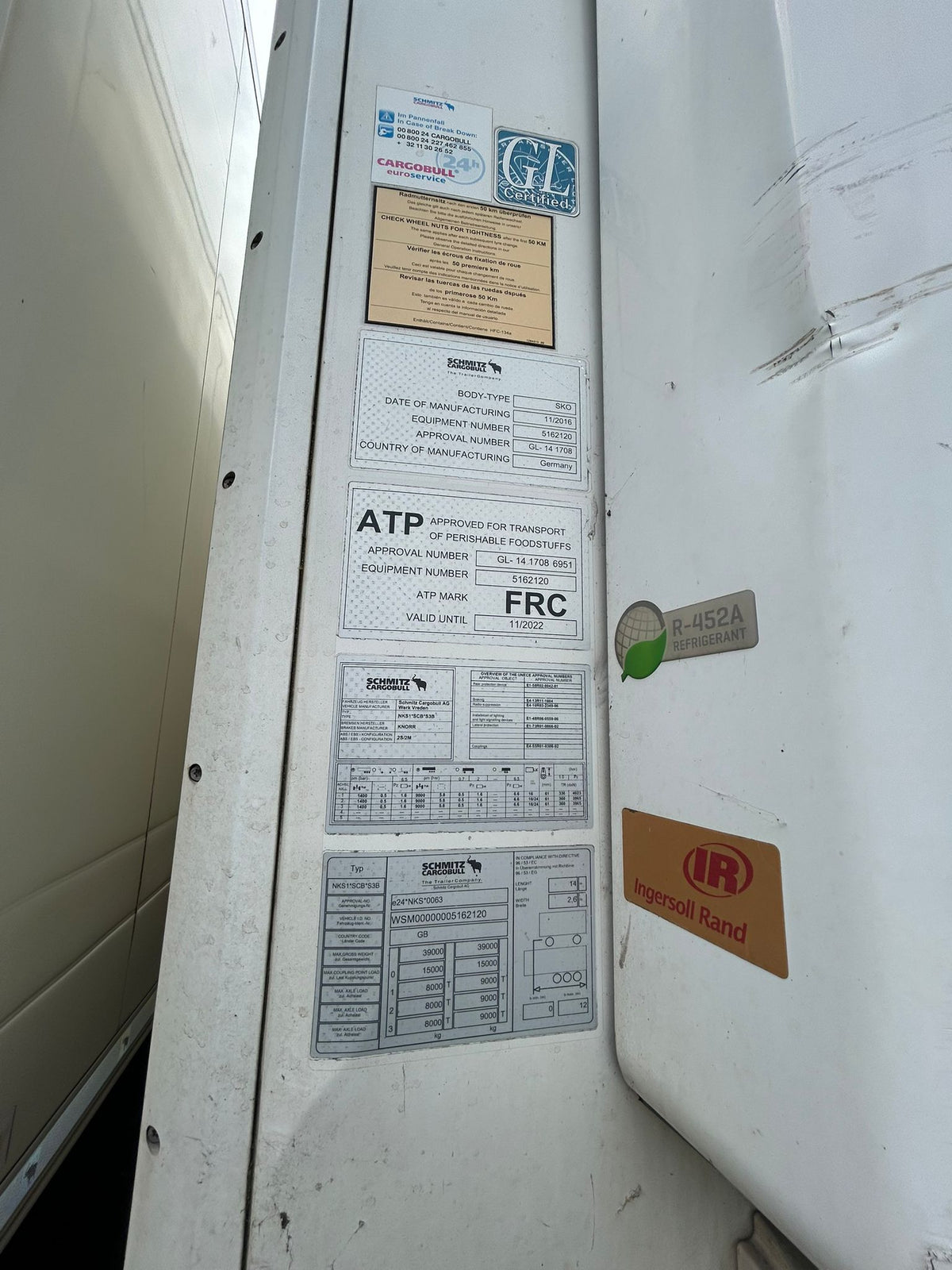 Schmitz Cargobull Fridge Trailer Thermo King SlxE300