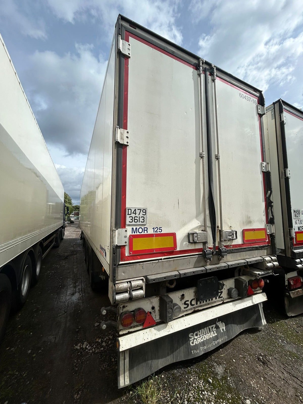 Schmitz Cargobull Fridge Trailer Thermo King SlxE300
