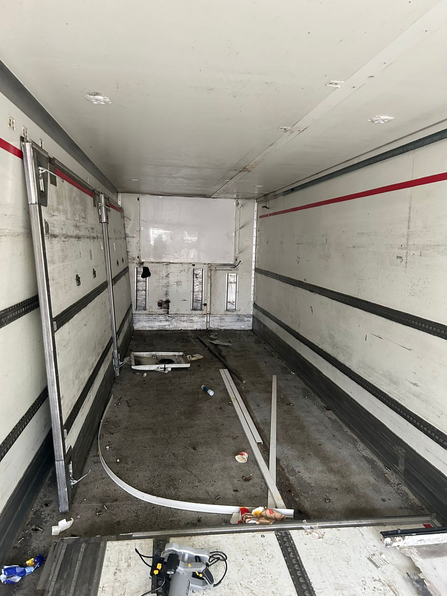 Montracron Box Trailer Tendem Rear Steering Axle 2017